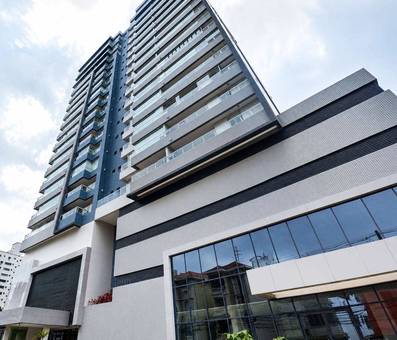 Obra: Residencial One Santos - Boqueirão, Santos - SP. NOVOMARCO ENGENHARIA E CONSTRUCAO LTDA.